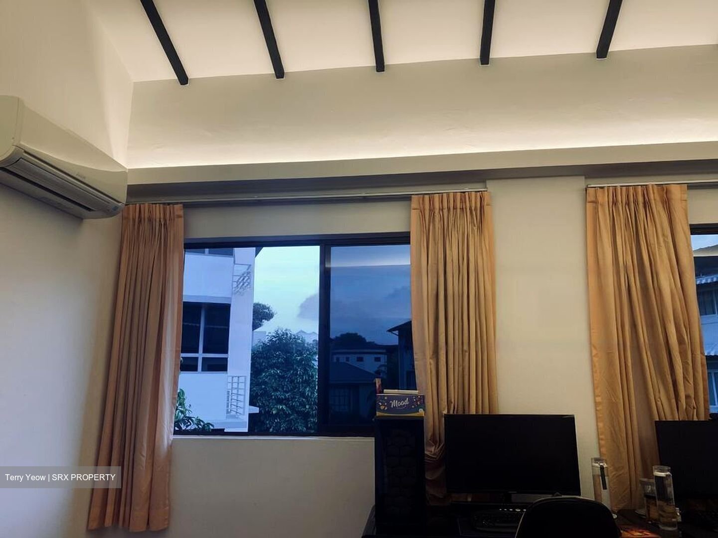 Everitt Road (D15), Terrace #482304101